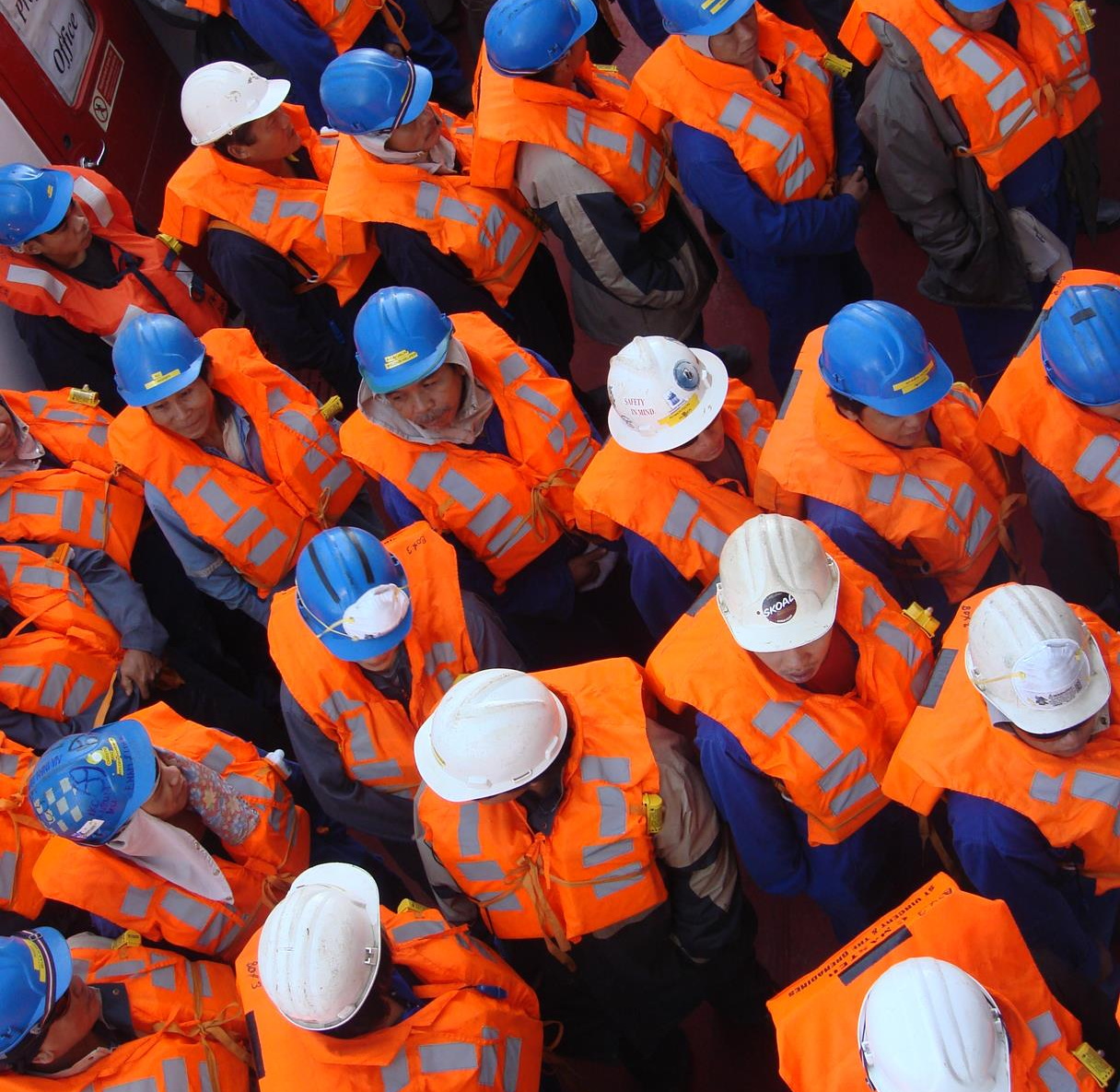 Kalout offshore operations team